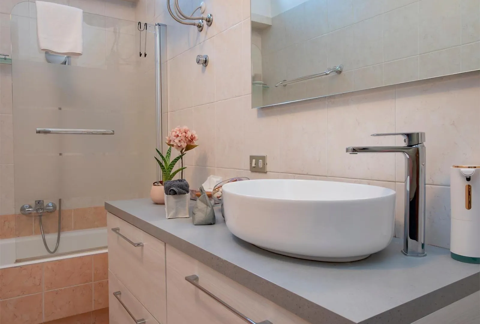 I Host Apartment - Falck 53 米兰